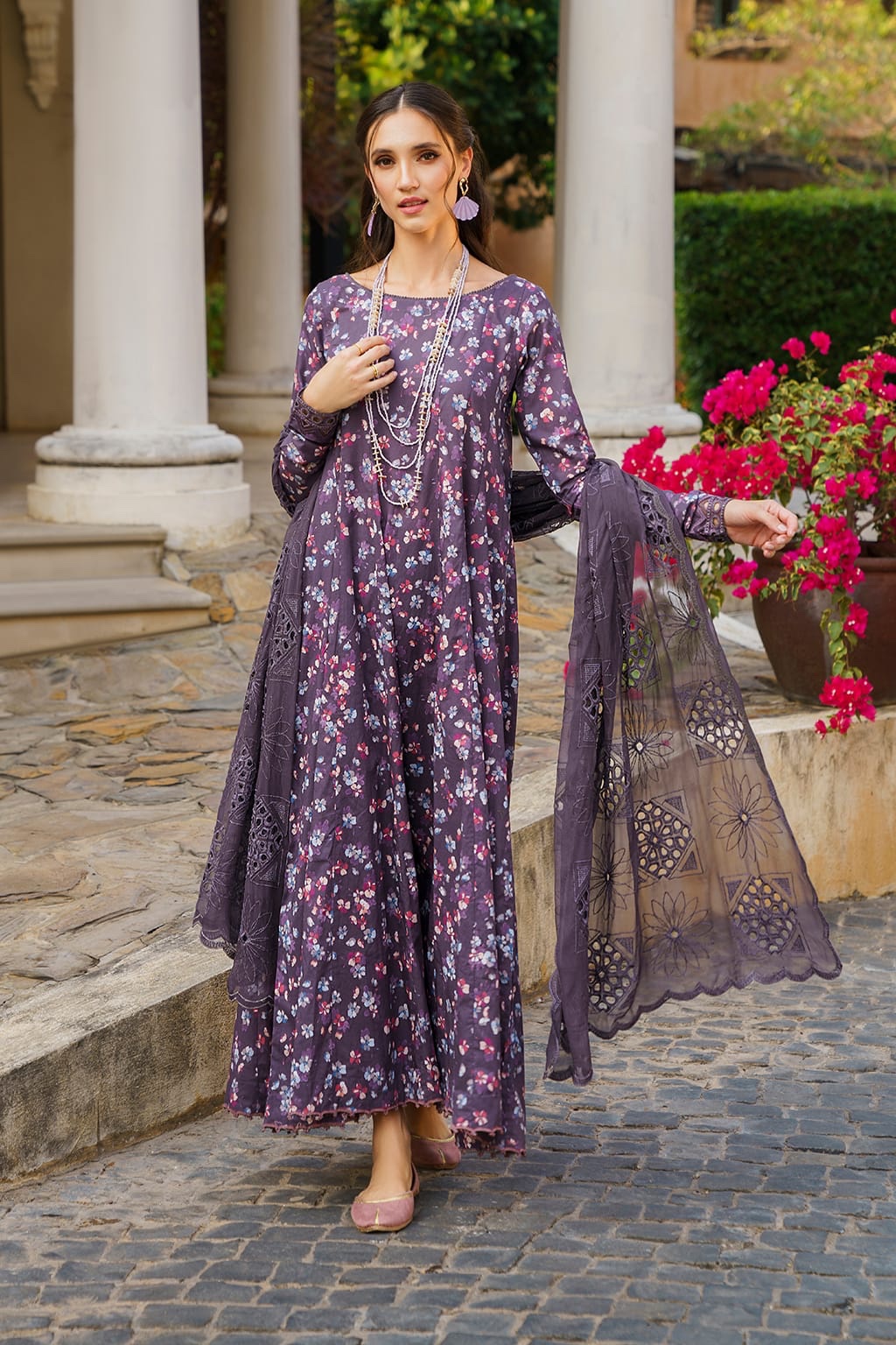 IZNIK Embroidered LAWN