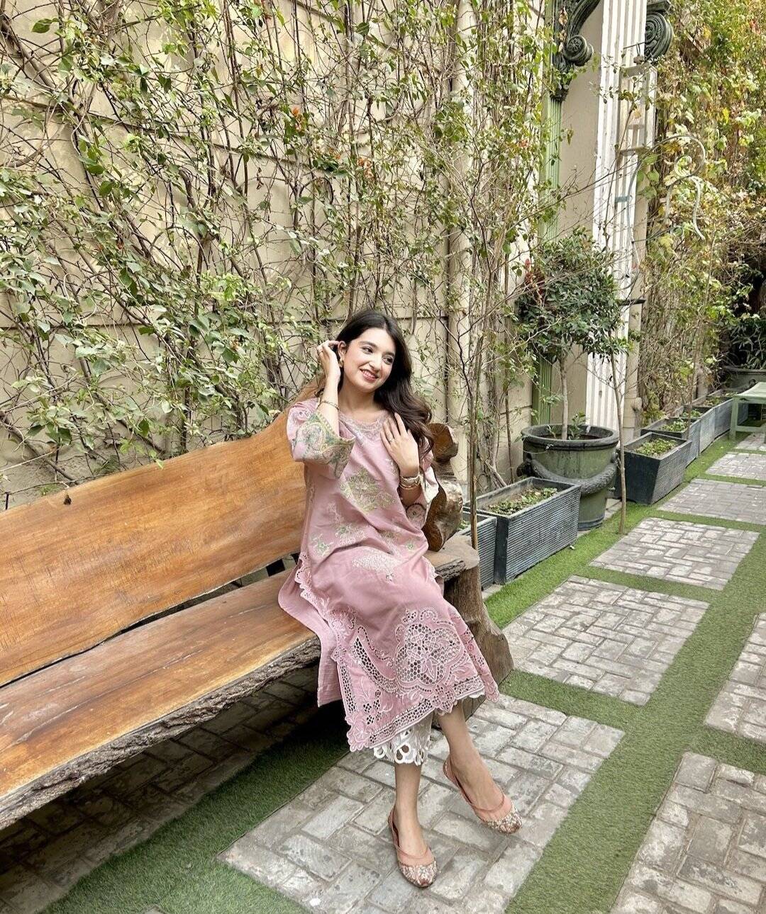 Zainab Embroidered Long Kurta