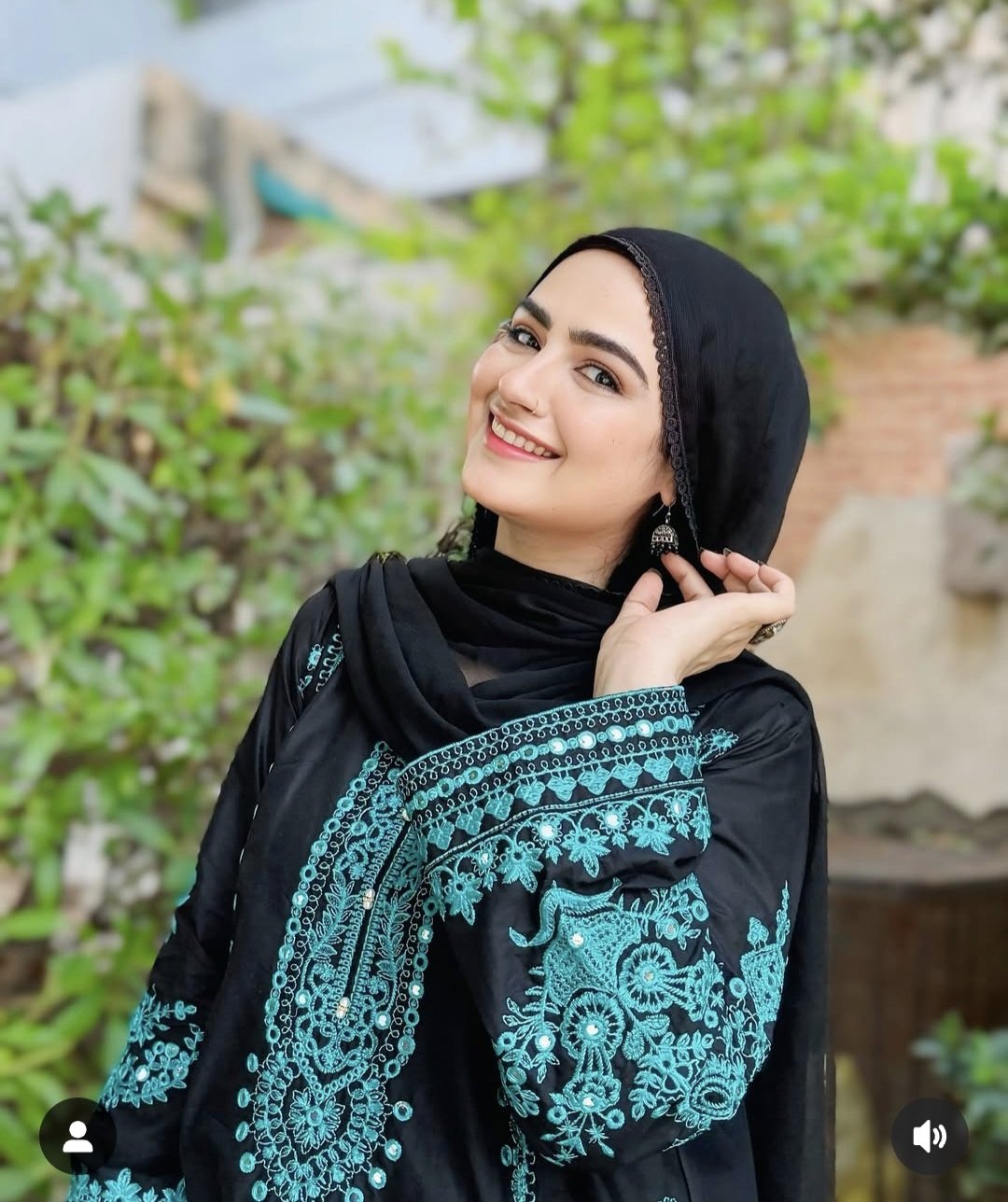 Chaudhary Arts Embroidered Co ord Set