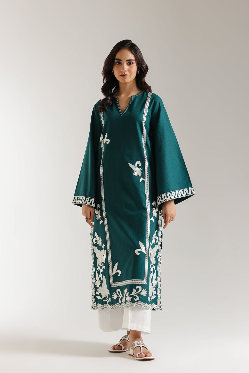 Ethnc Embroidered Dress.