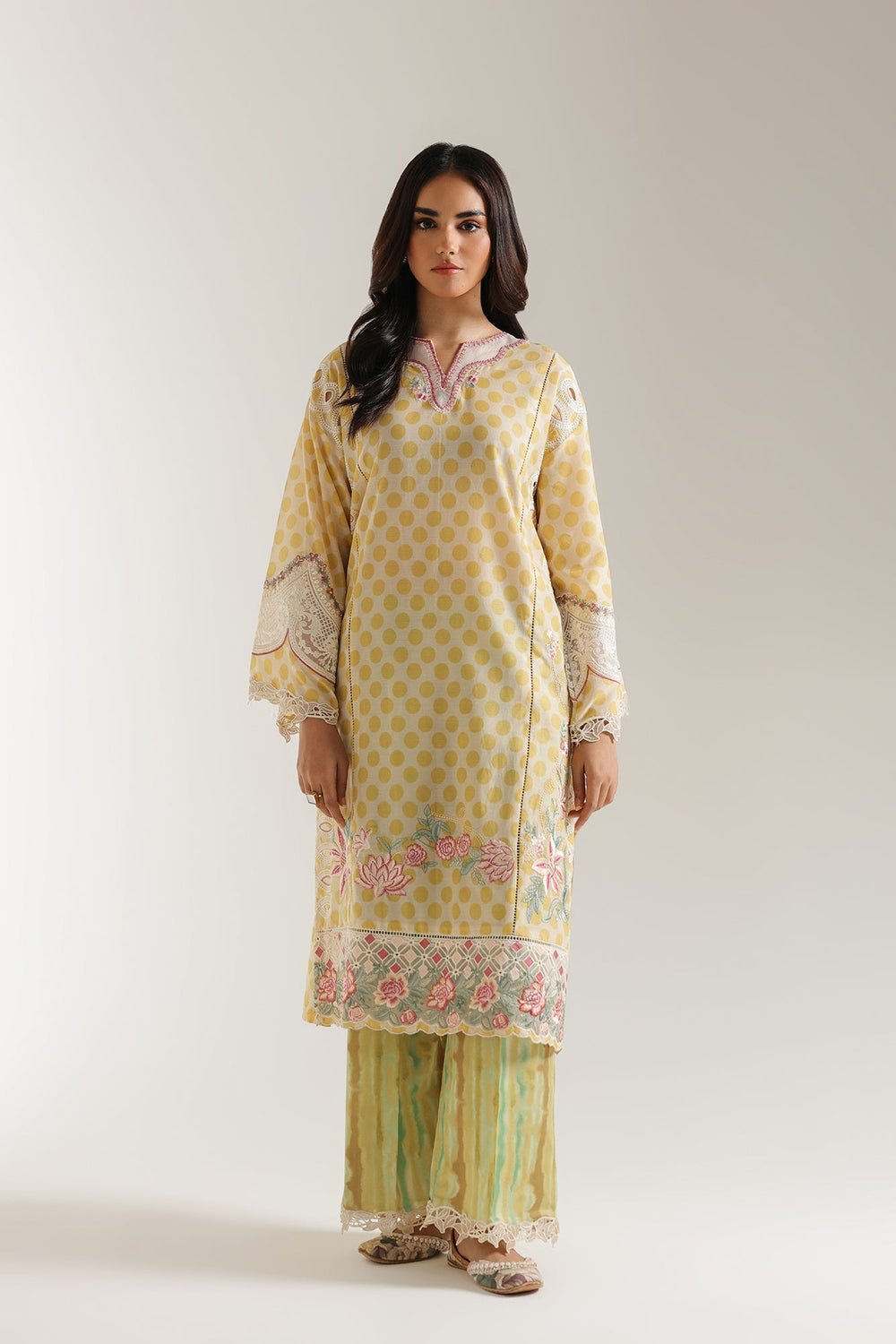 Ethnc Embroidered Suit.