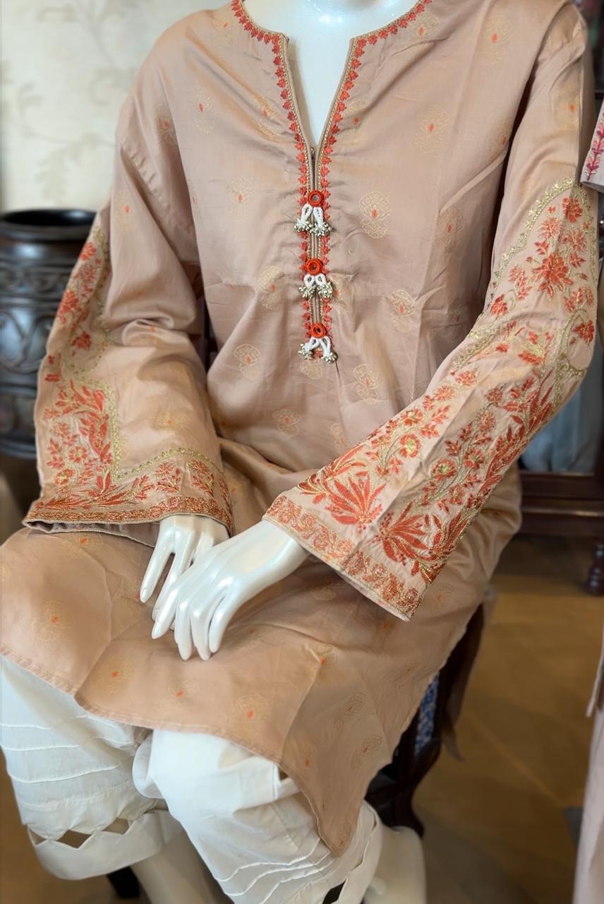 Ethnc Embroidered Top