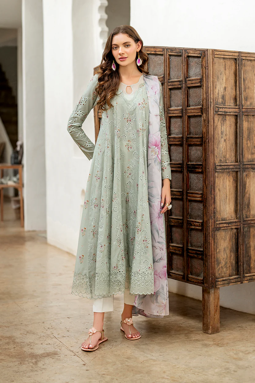 IZNIK Embroidered LAWN Suit