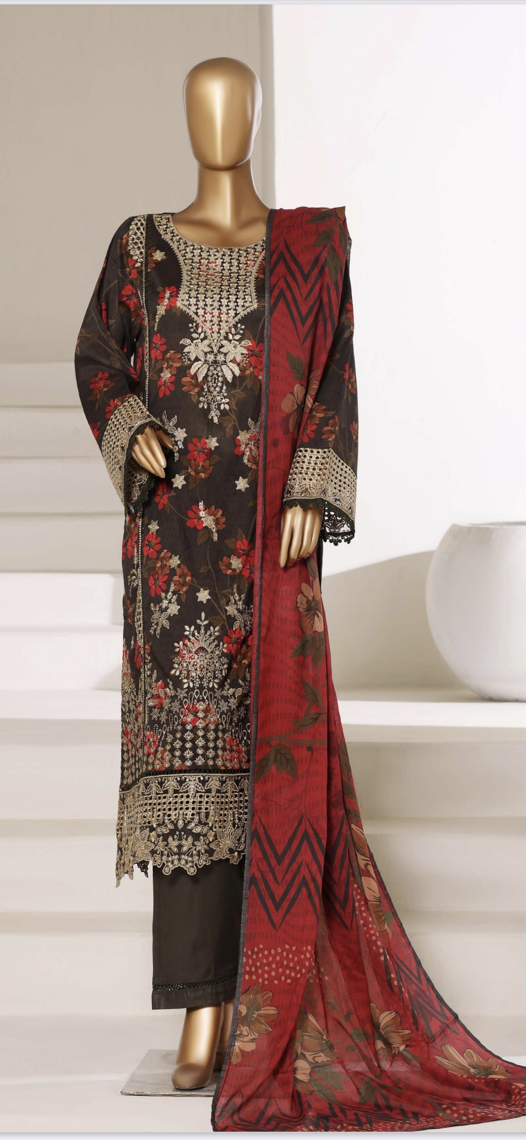 Sadabahar Ready-to-wear Embroidered Lawn Suit