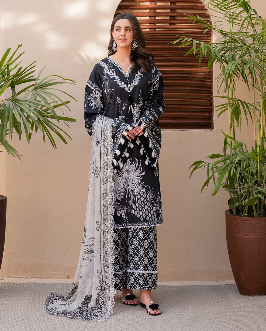 Roheenaz Embroidered Lawn Suit