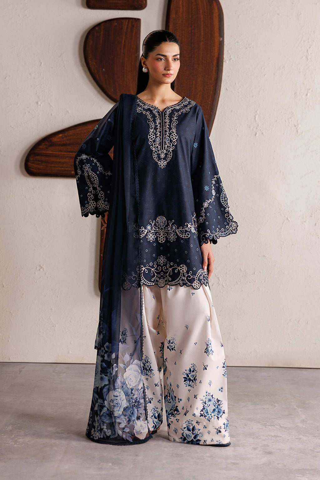 Iznik Embroidered Lawn Suit
