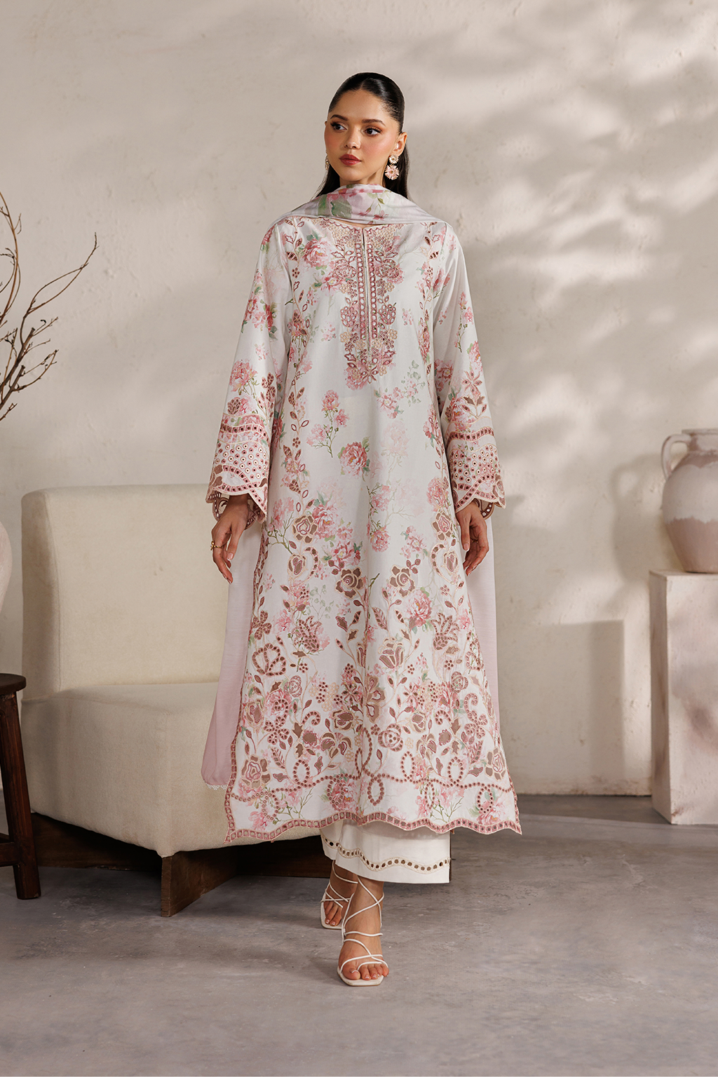 Iznik Embroidered Lawn Suit