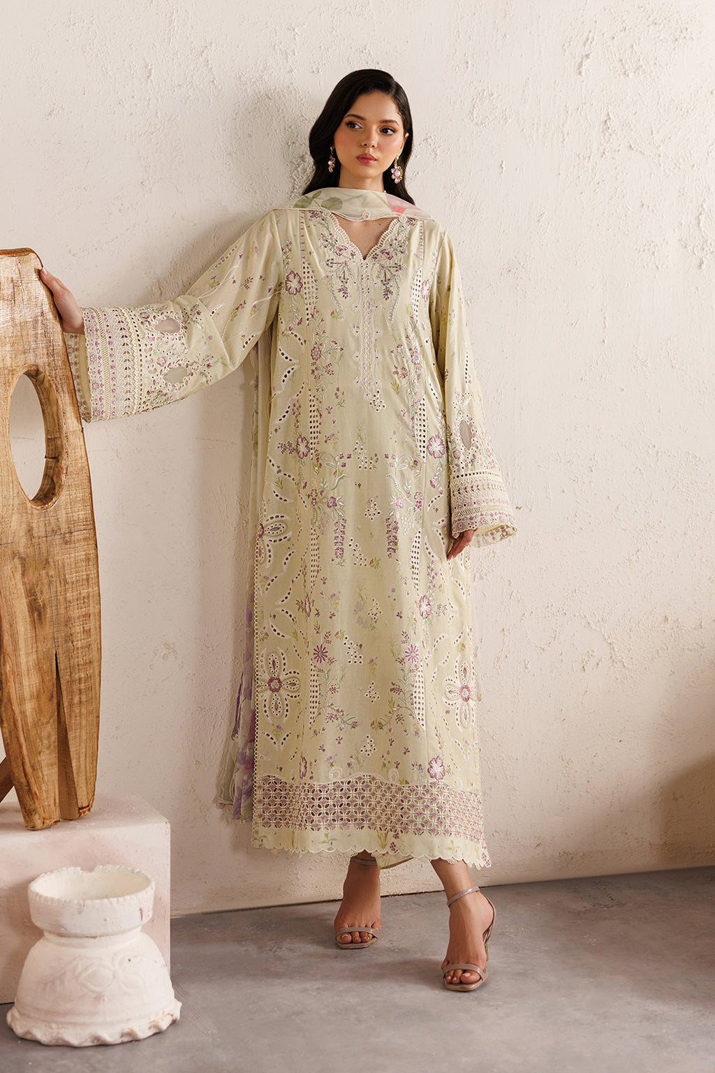 Iznik Embroidered Lawn Suit