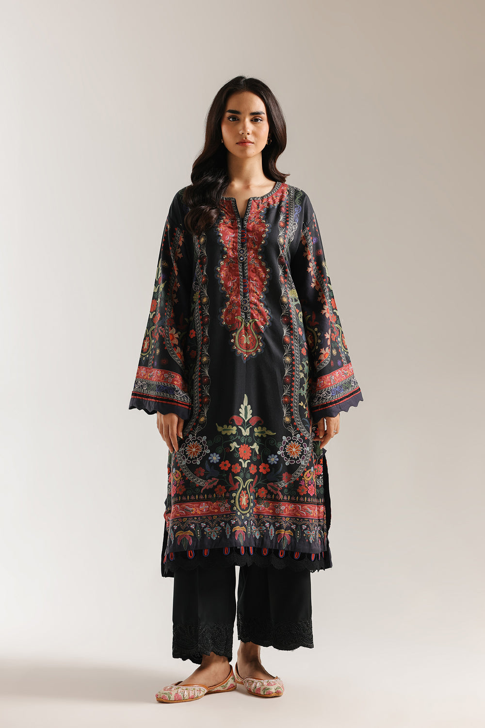 Ethnc Embroidered Co ord