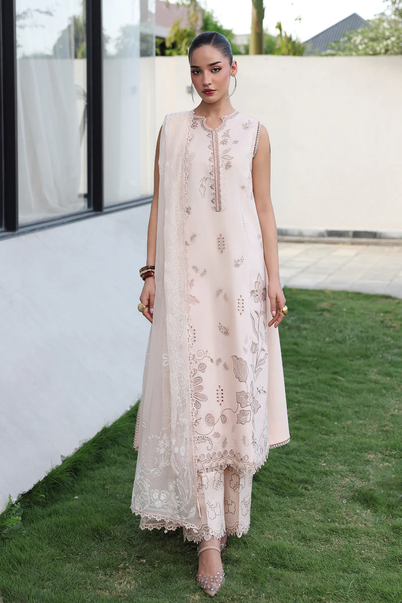 Qalamkar Q line Embroidered Suit