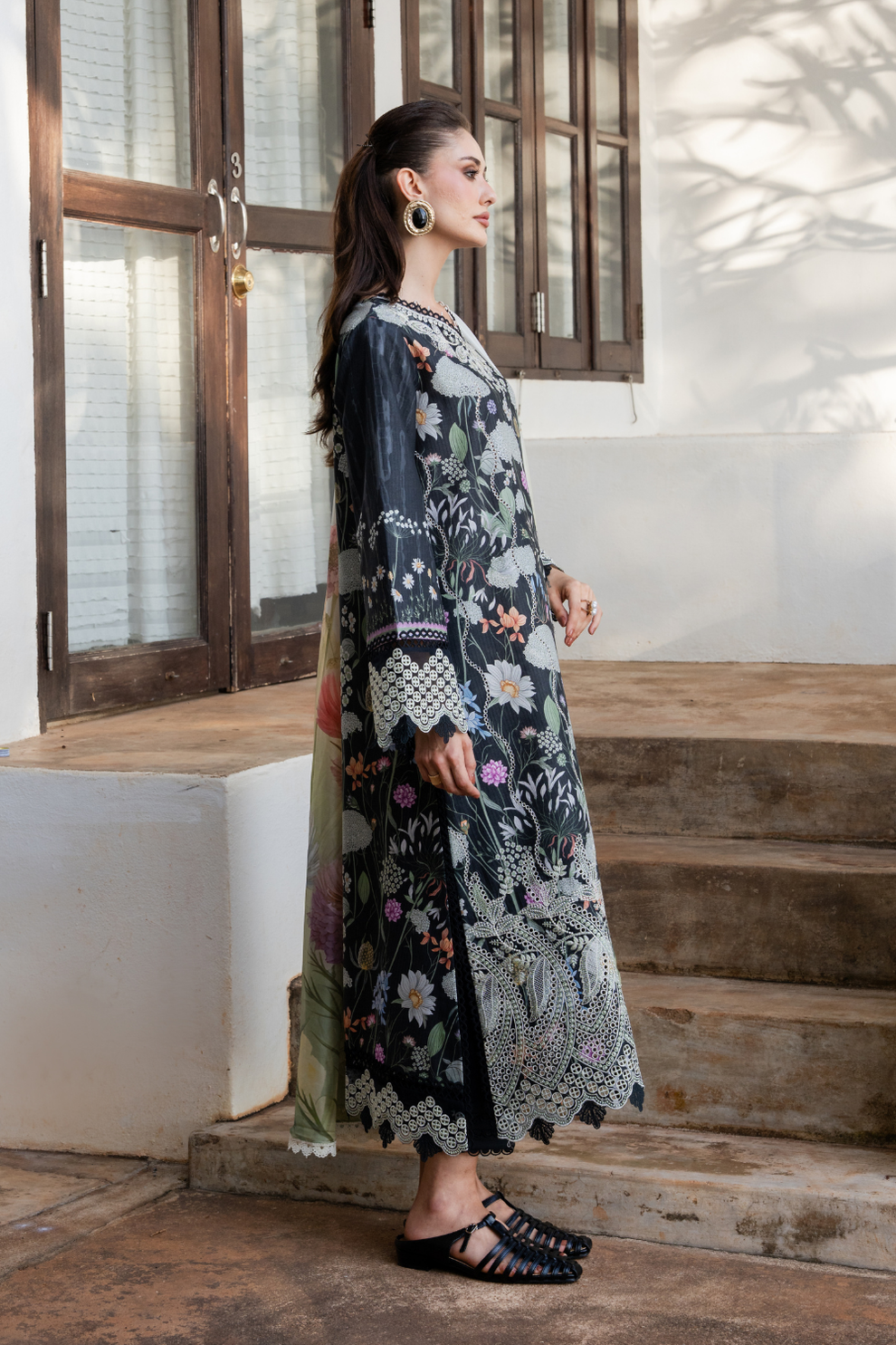 Aabyaan Shezlin Embroidered Lawn Suit