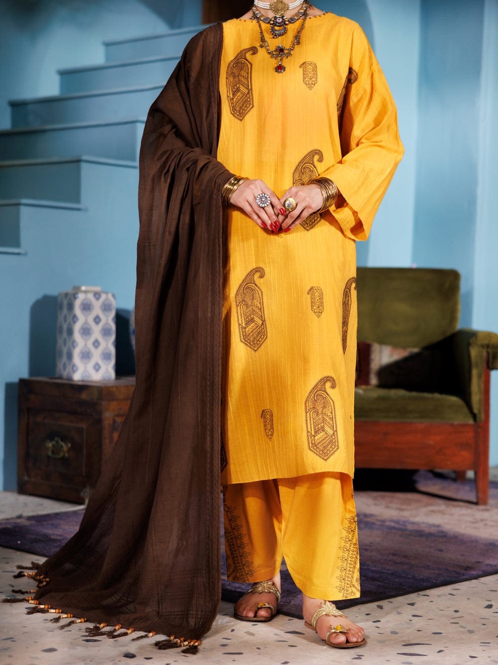 Almirah Mustard Lino kara Embroidered Pret