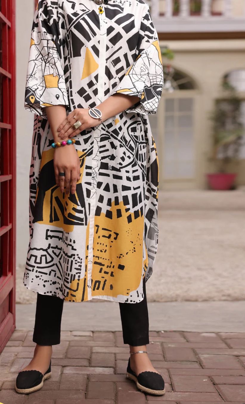 Almirah Pret Black & white Cambric tunic Top