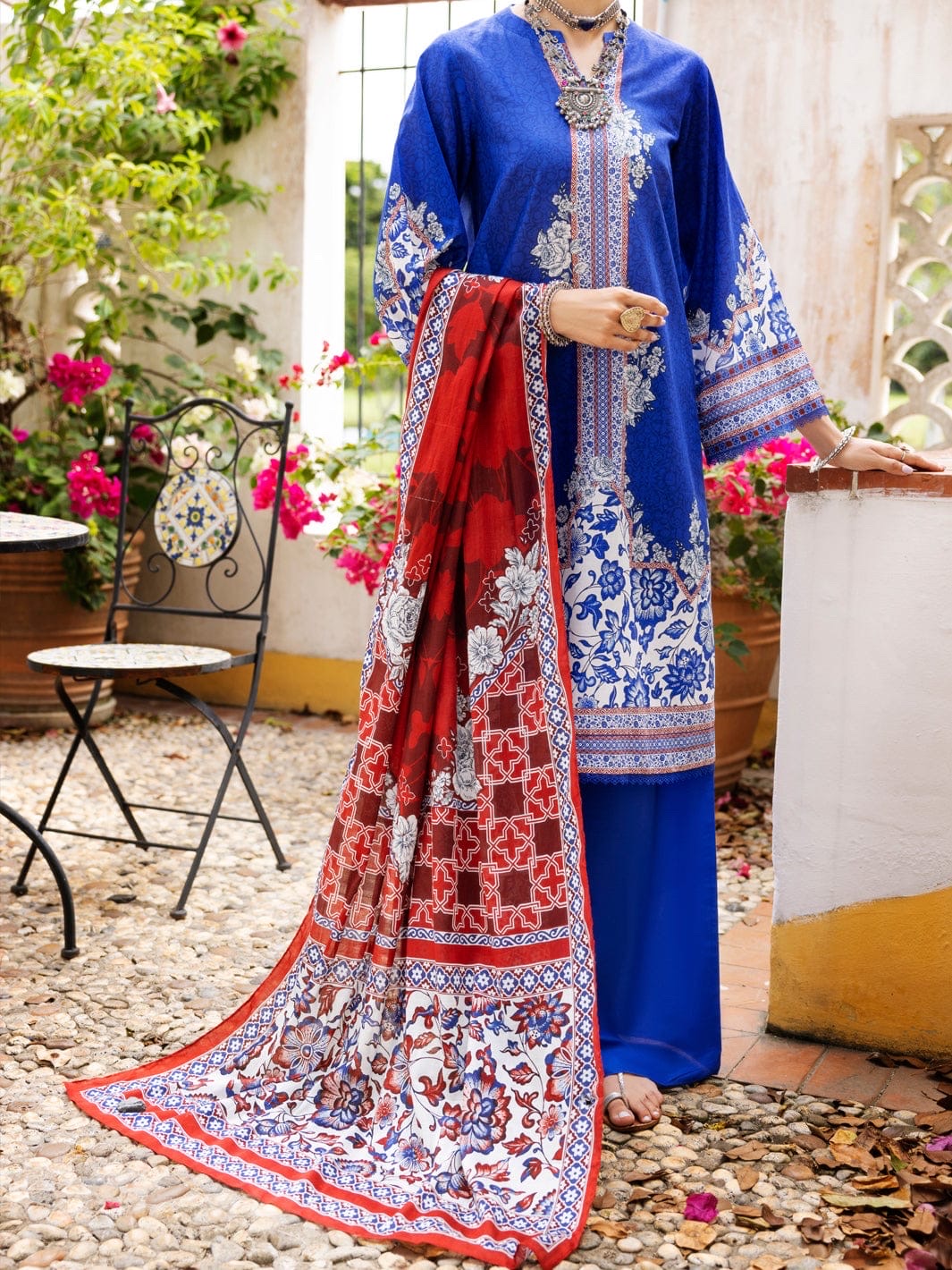 Almirah Lawn Stitched Suit