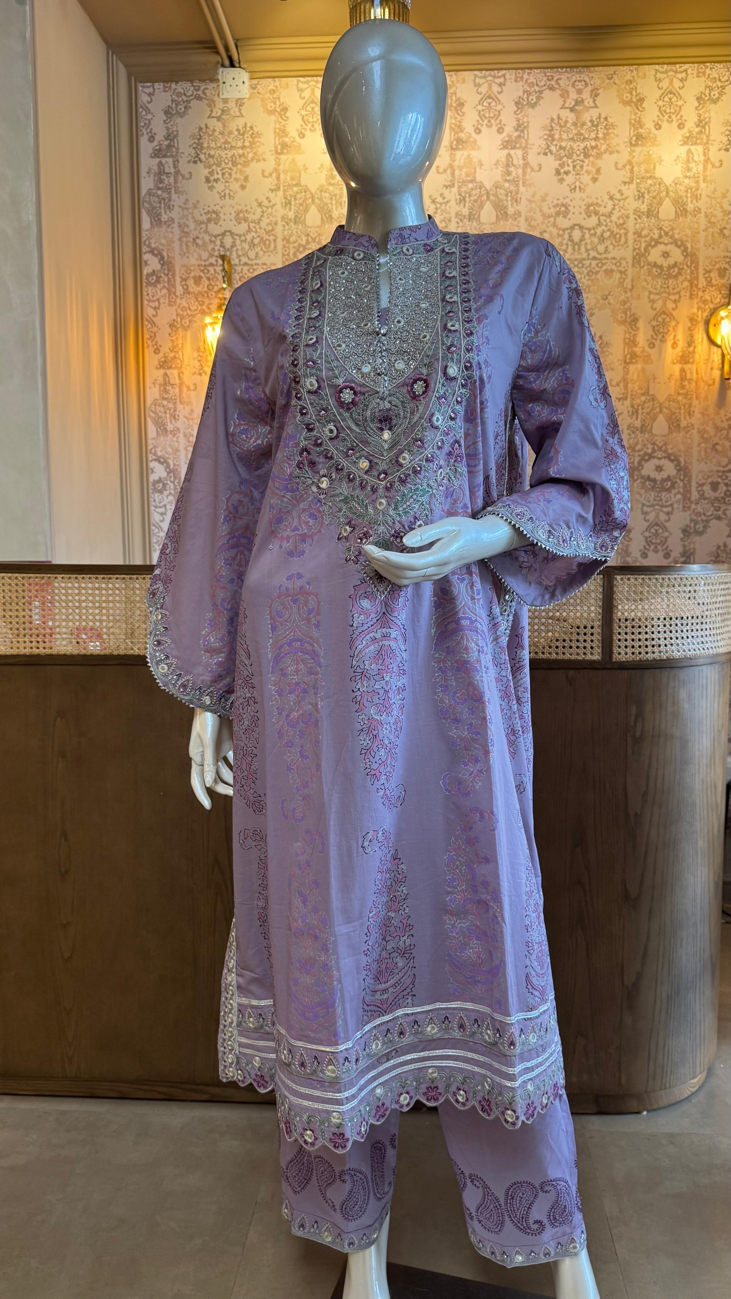 Ethnc Embroidered Pret