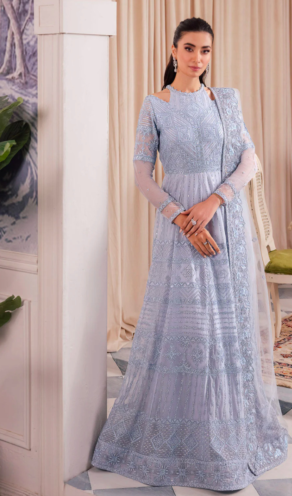 Iznik Premium Embroidered Suit