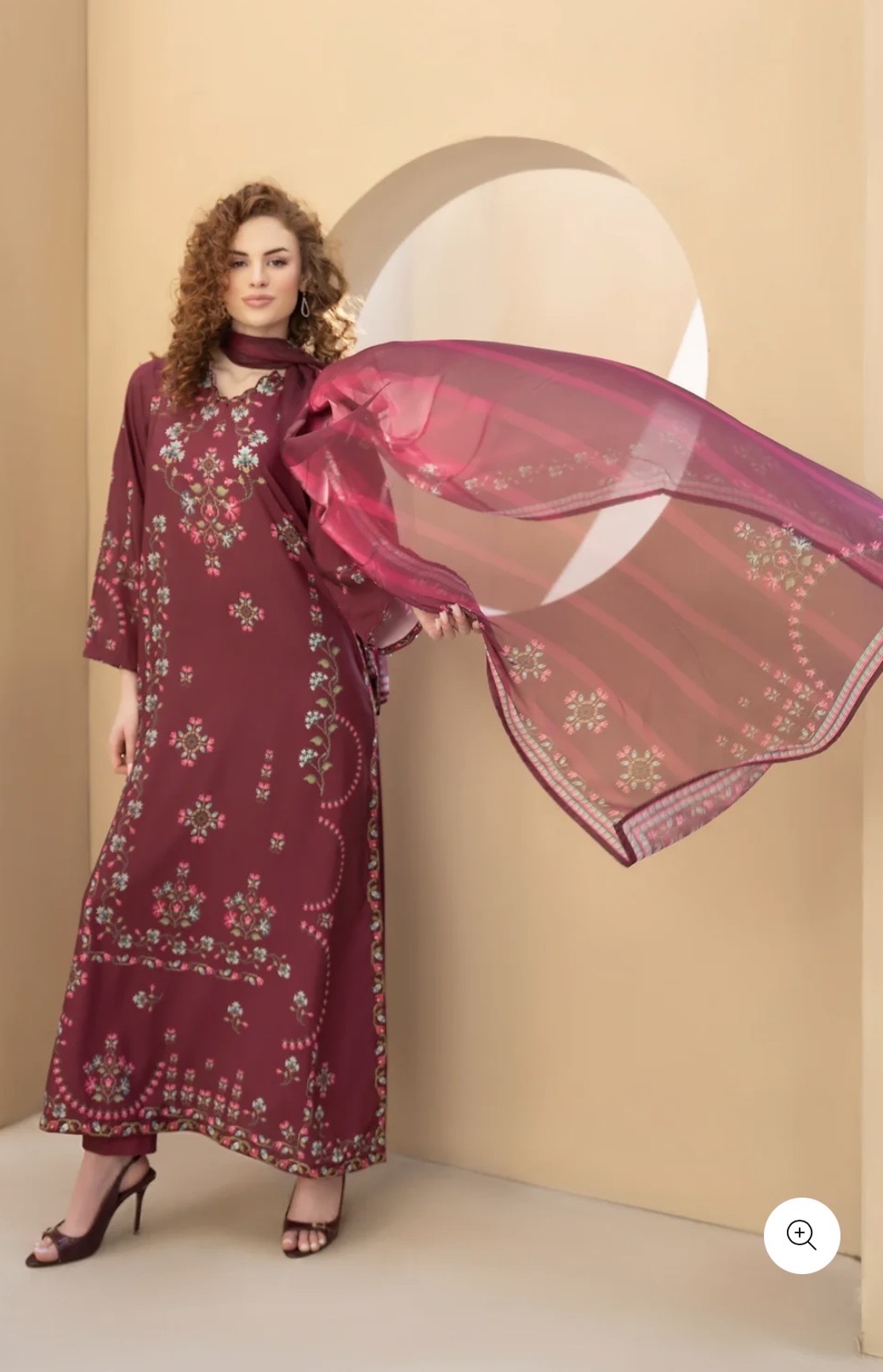 Reflect Embroidered Suit