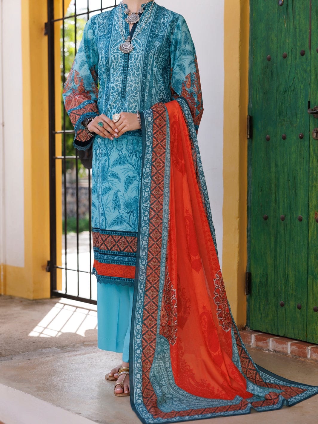 Almirah Lawn Suit