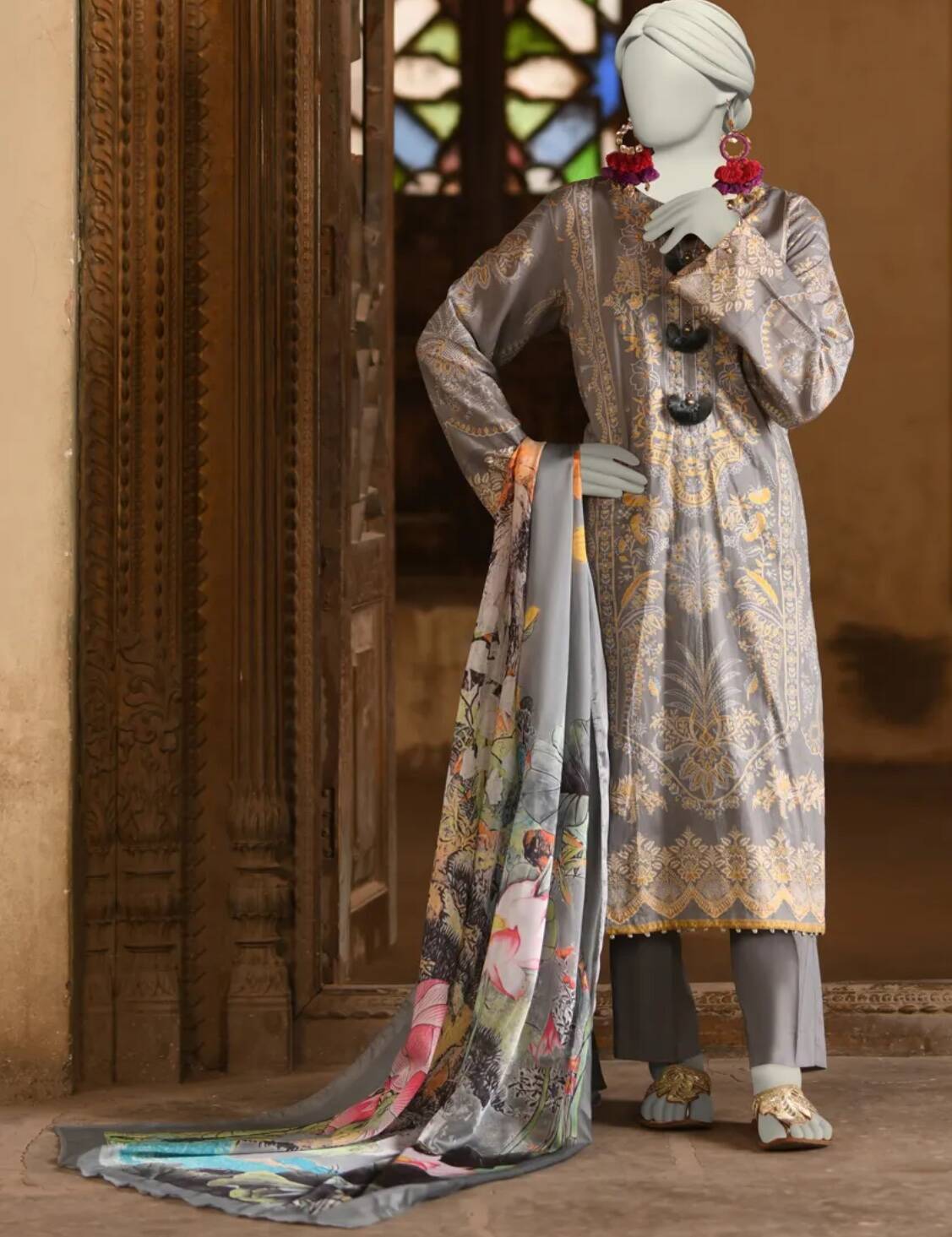 Junaid Jamshed GREY LAWN PRINTED SUIT